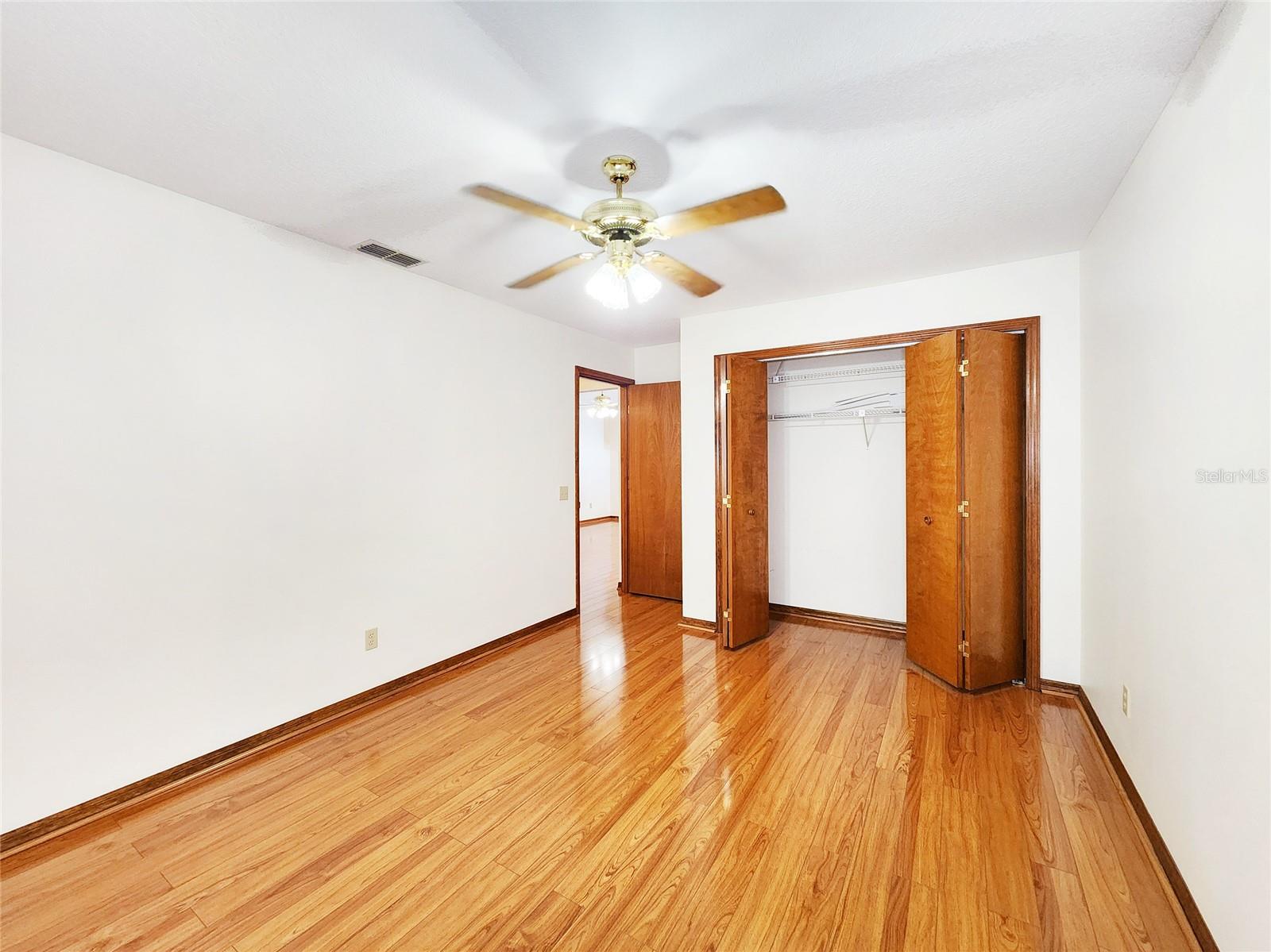 Image 31 of 46 For 37347 Derbyshire Drive