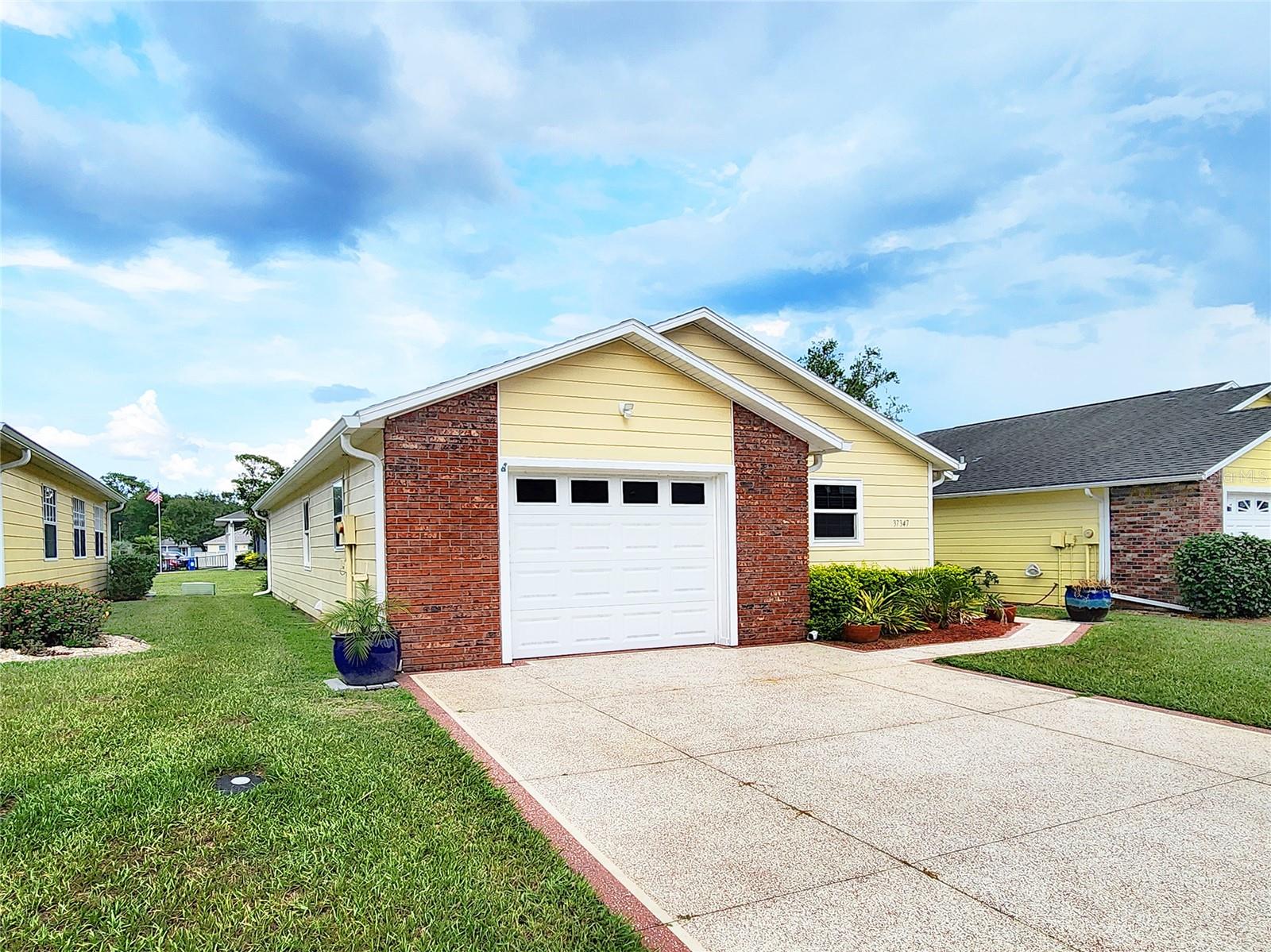 Image 44 of 46 For 37347 Derbyshire Drive