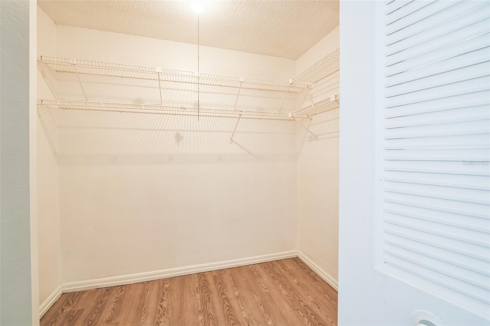 Image 23 of 32 For 750 Dromedary Drive