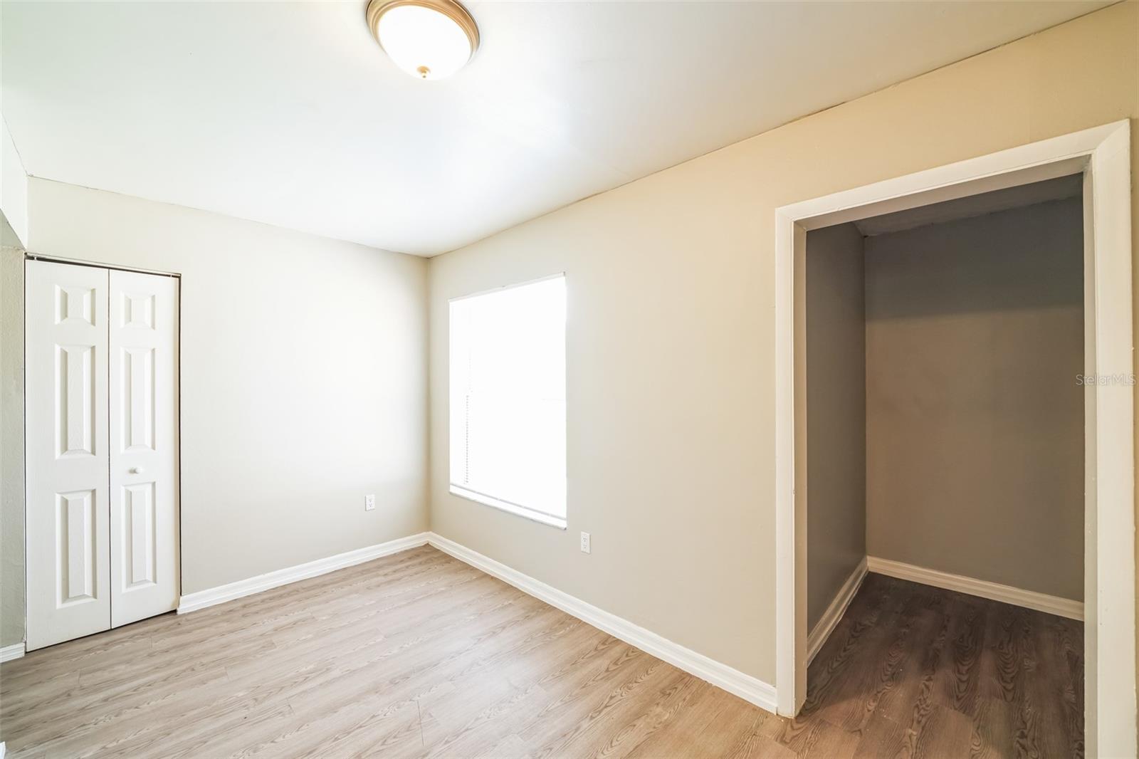 Image 25 of 32 For 750 Dromedary Drive