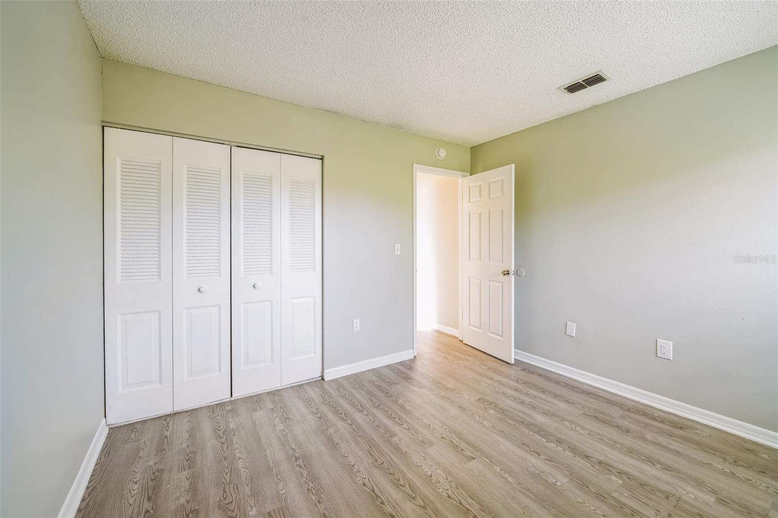 Image 27 of 32 For 750 Dromedary Drive