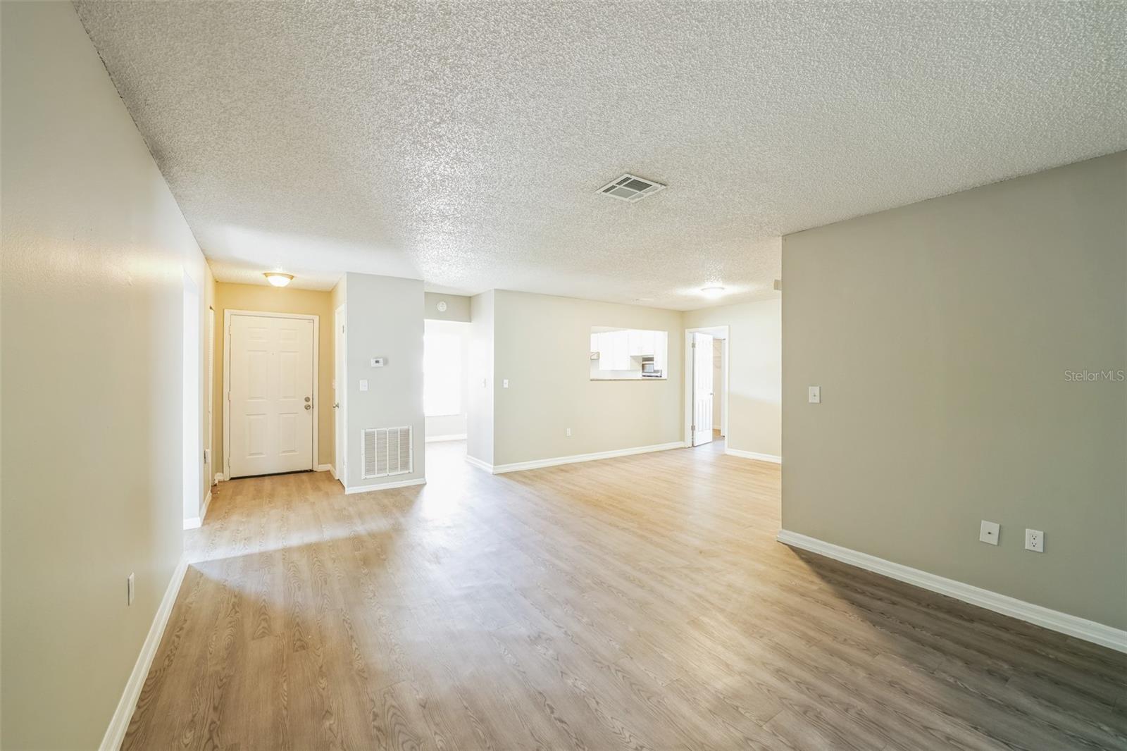 Image 28 of 32 For 750 Dromedary Drive