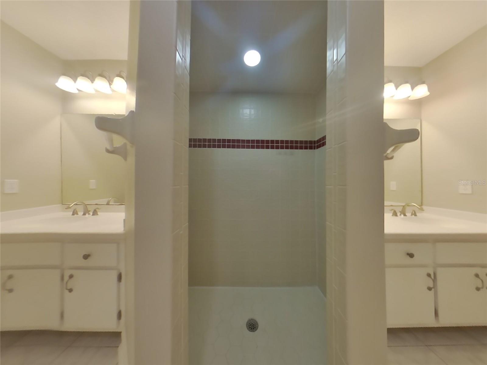 Image 11 of 17 For 26352 Barbinos Drive