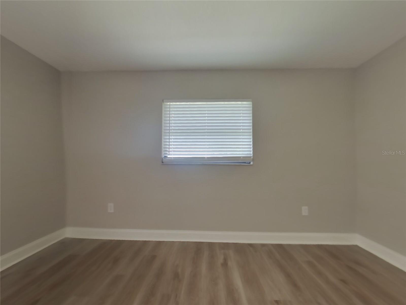 Image 13 of 17 For 26352 Barbinos Drive