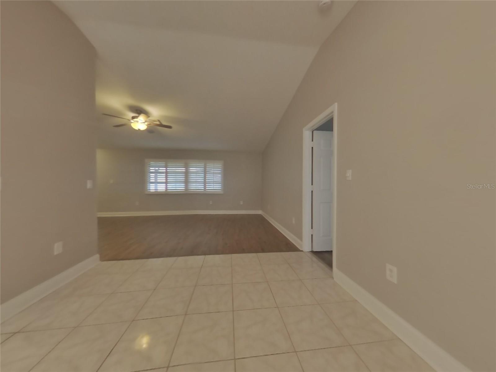 Image 5 of 17 For 26352 Barbinos Drive