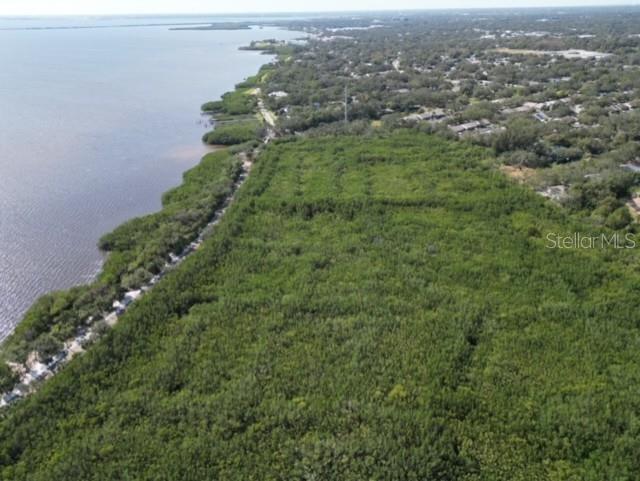 Image 9 of 14 For Irwin Street E