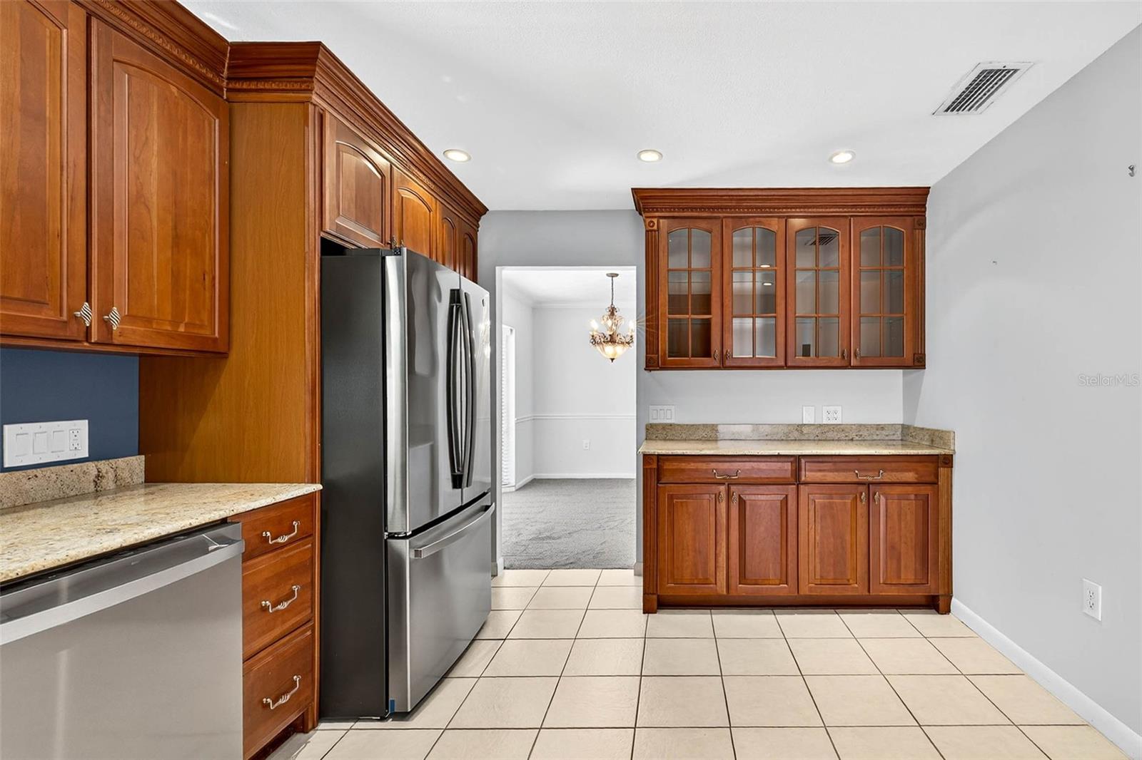 Image 16 of 58 For 401 Woodcrest Road