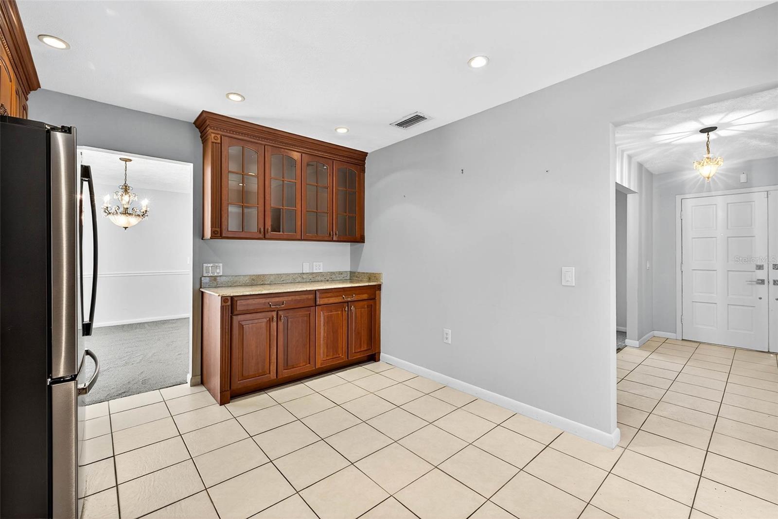 Image 18 of 58 For 401 Woodcrest Road
