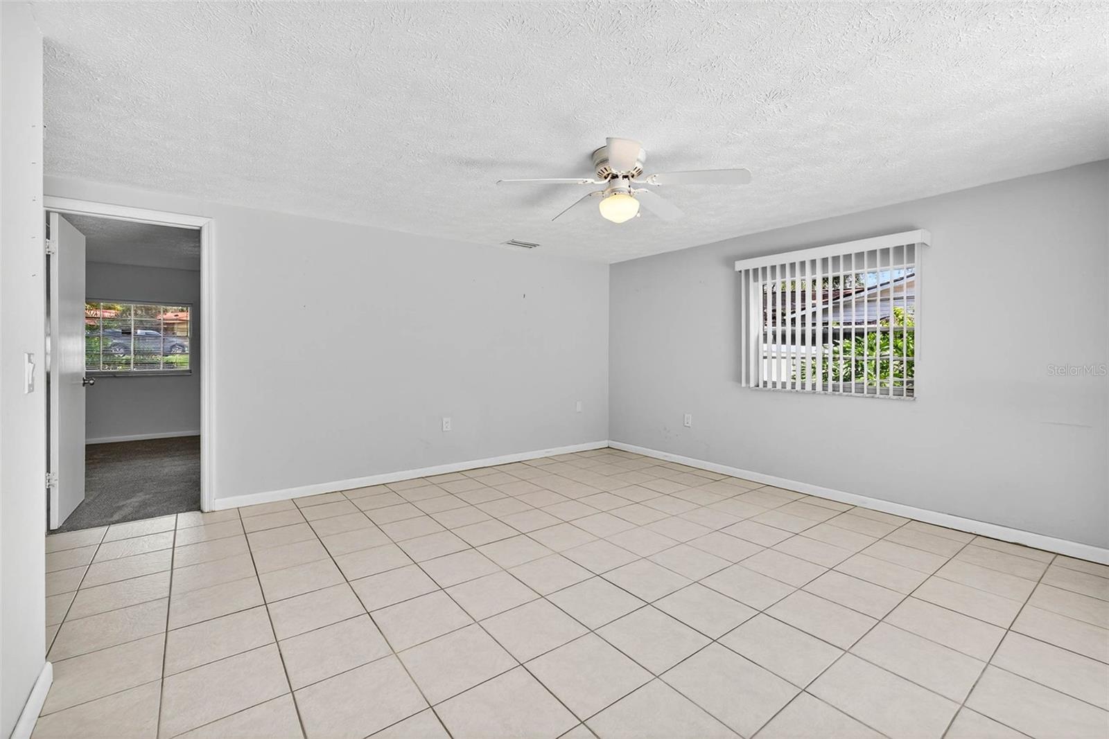 Image 23 of 58 For 401 Woodcrest Road