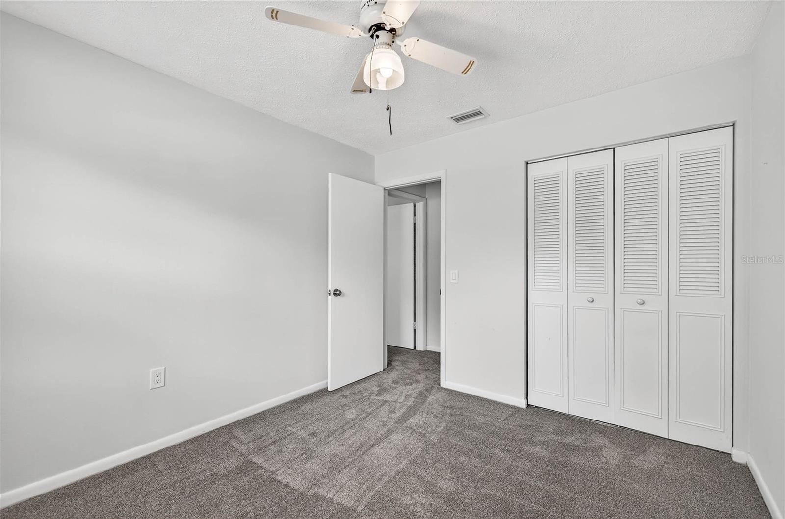 Image 32 of 58 For 401 Woodcrest Road