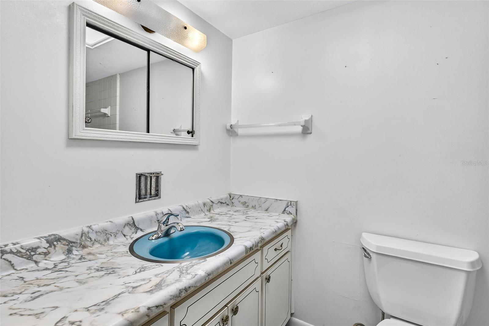 Image 36 of 58 For 401 Woodcrest Road