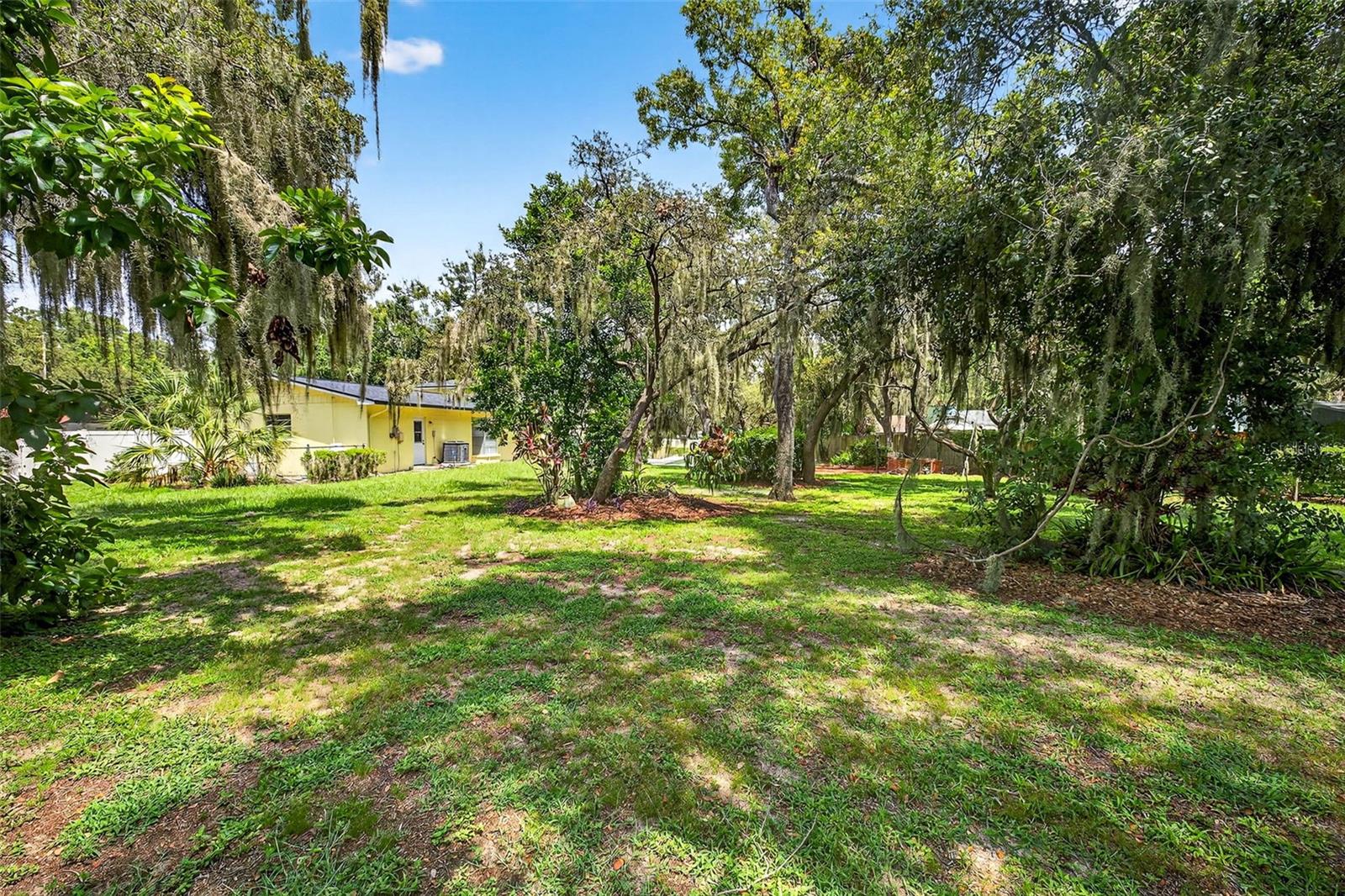 Image 51 of 58 For 401 Woodcrest Road