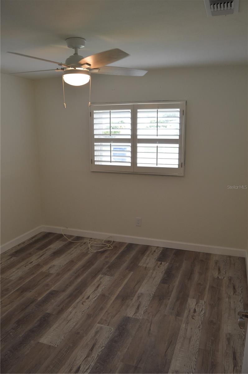 Image 11 of 14 For 4714 Beaumont Street