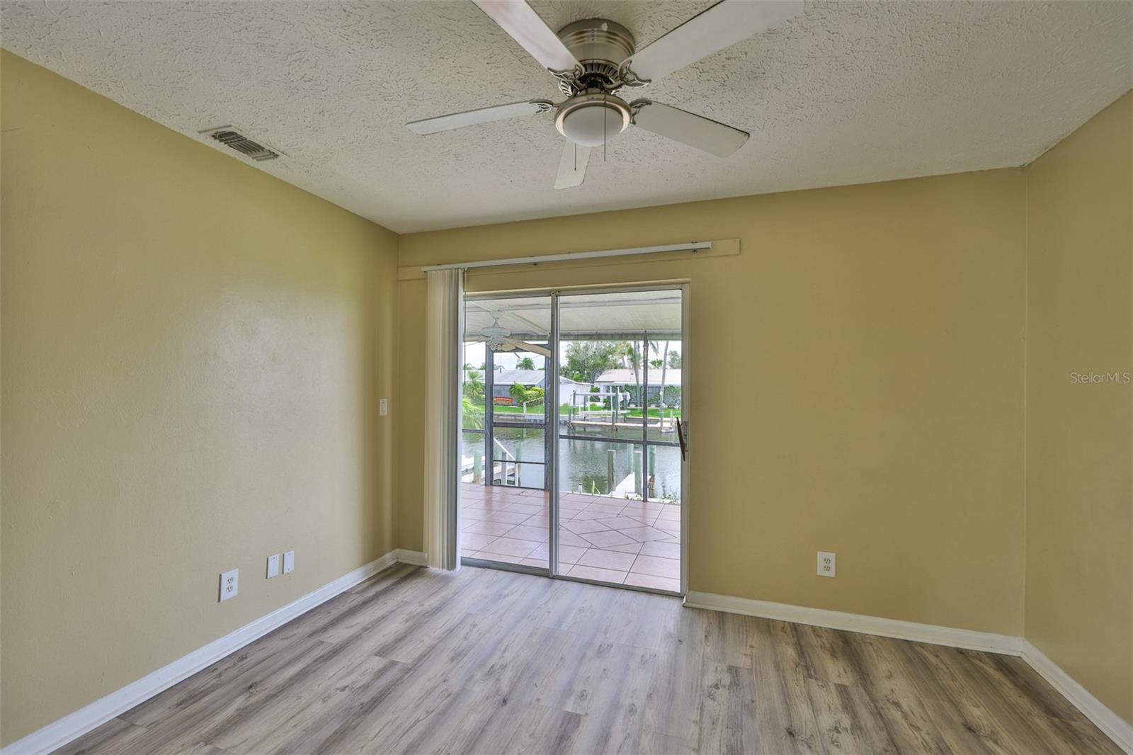 Image 40 of 50 For 1045 Apollo Beach Boulevard A