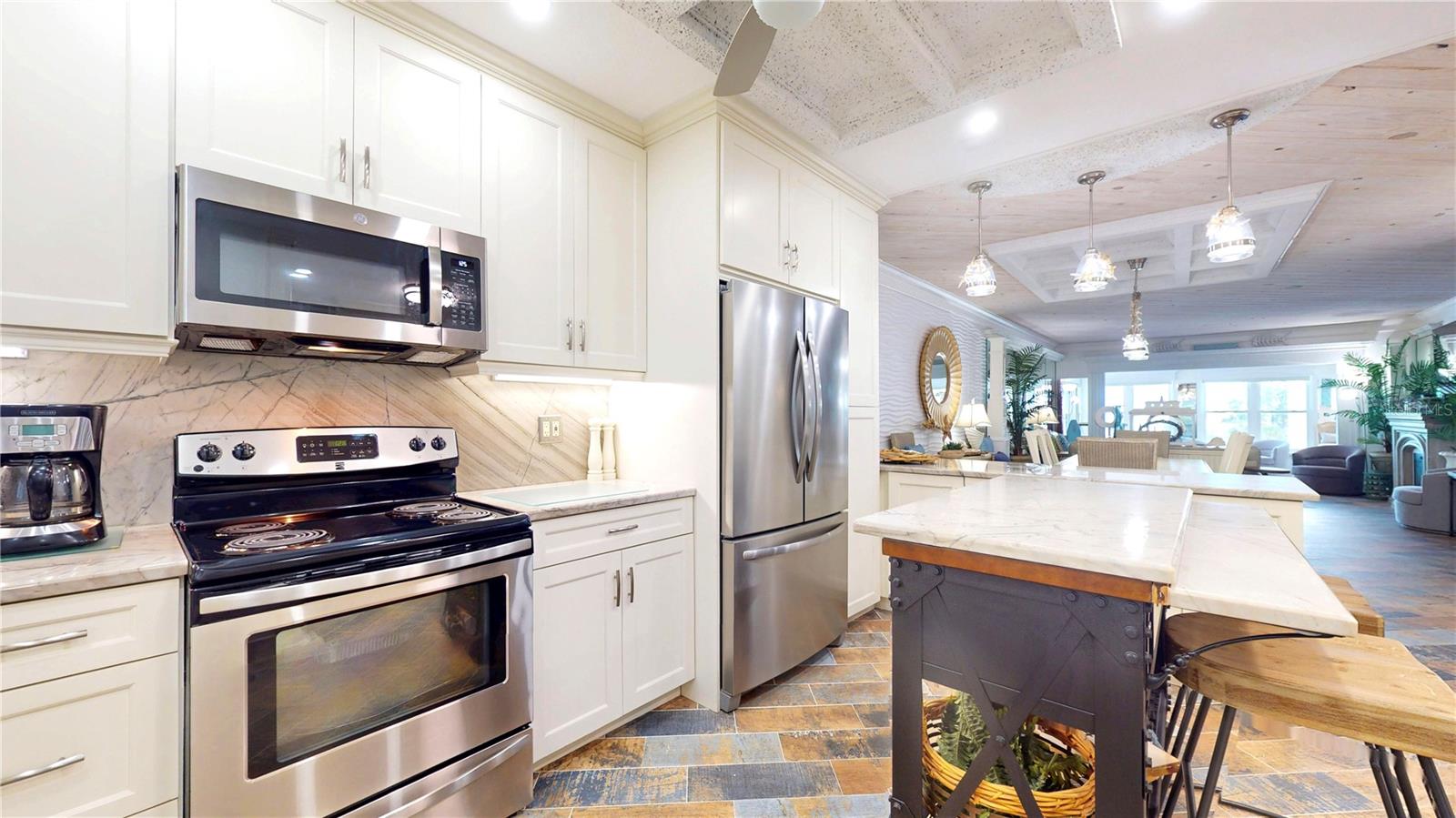 Image 16 of 50 For 4950 Gulf Boulevard 408