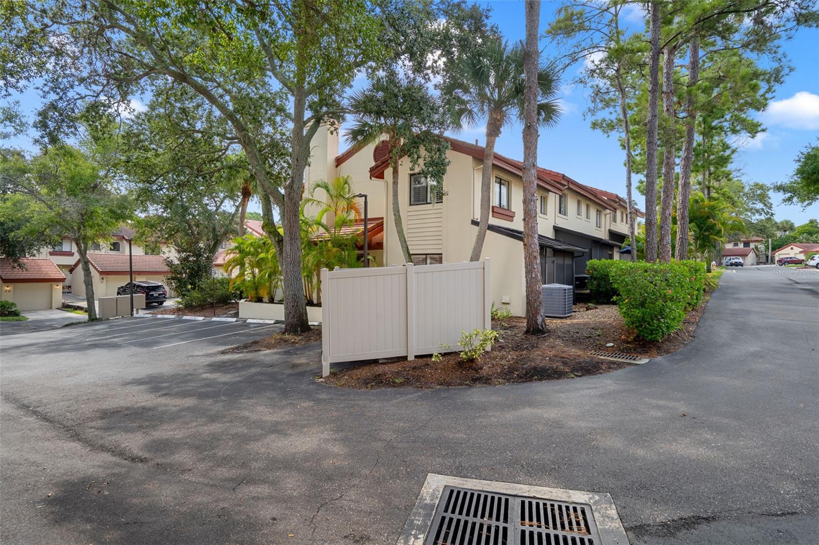 Image 49 of 63 For 3460 Countryside Boulevard 66