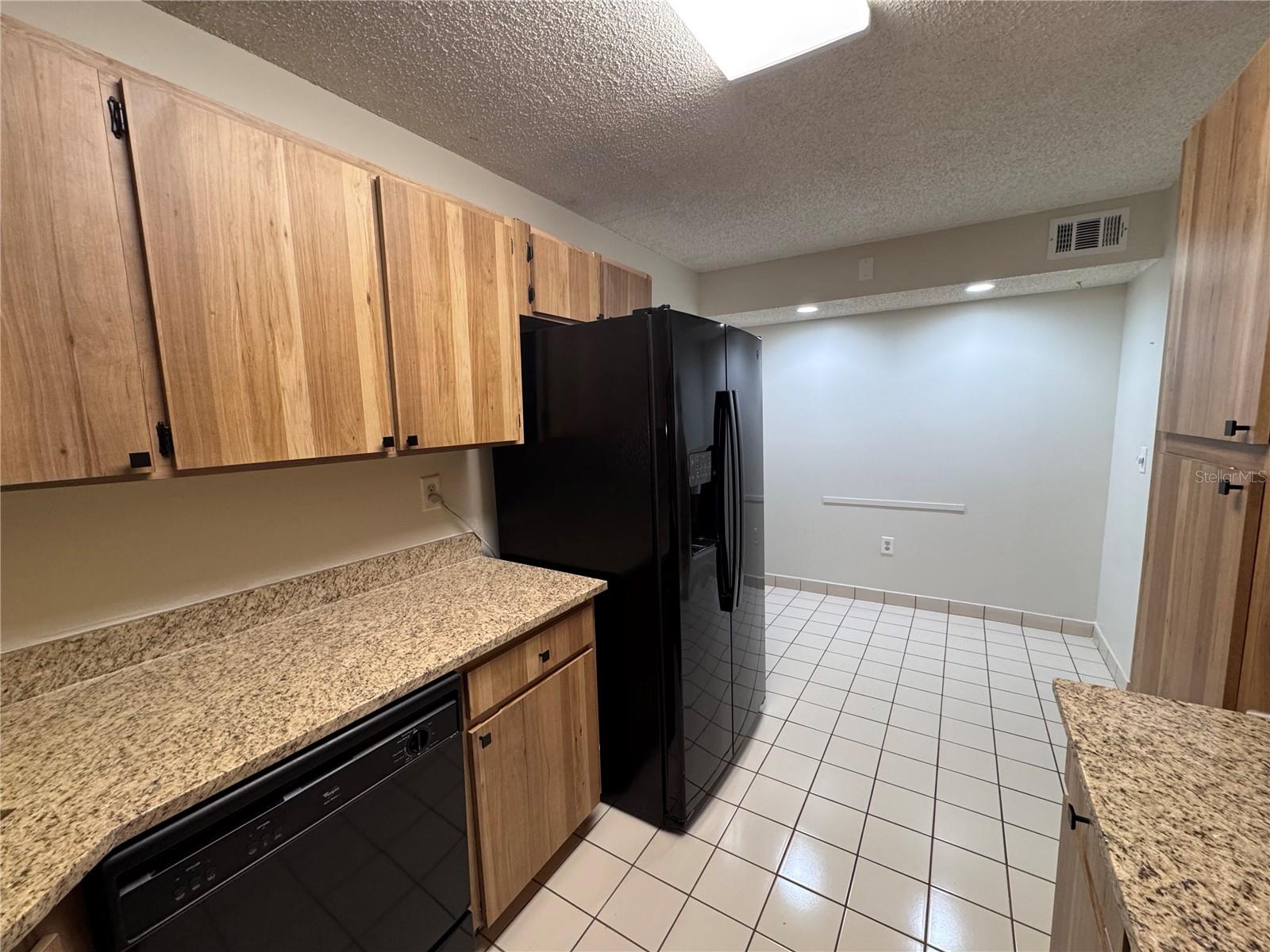 Image 16 of 33 For 2699 Pine Ridge Way E H1