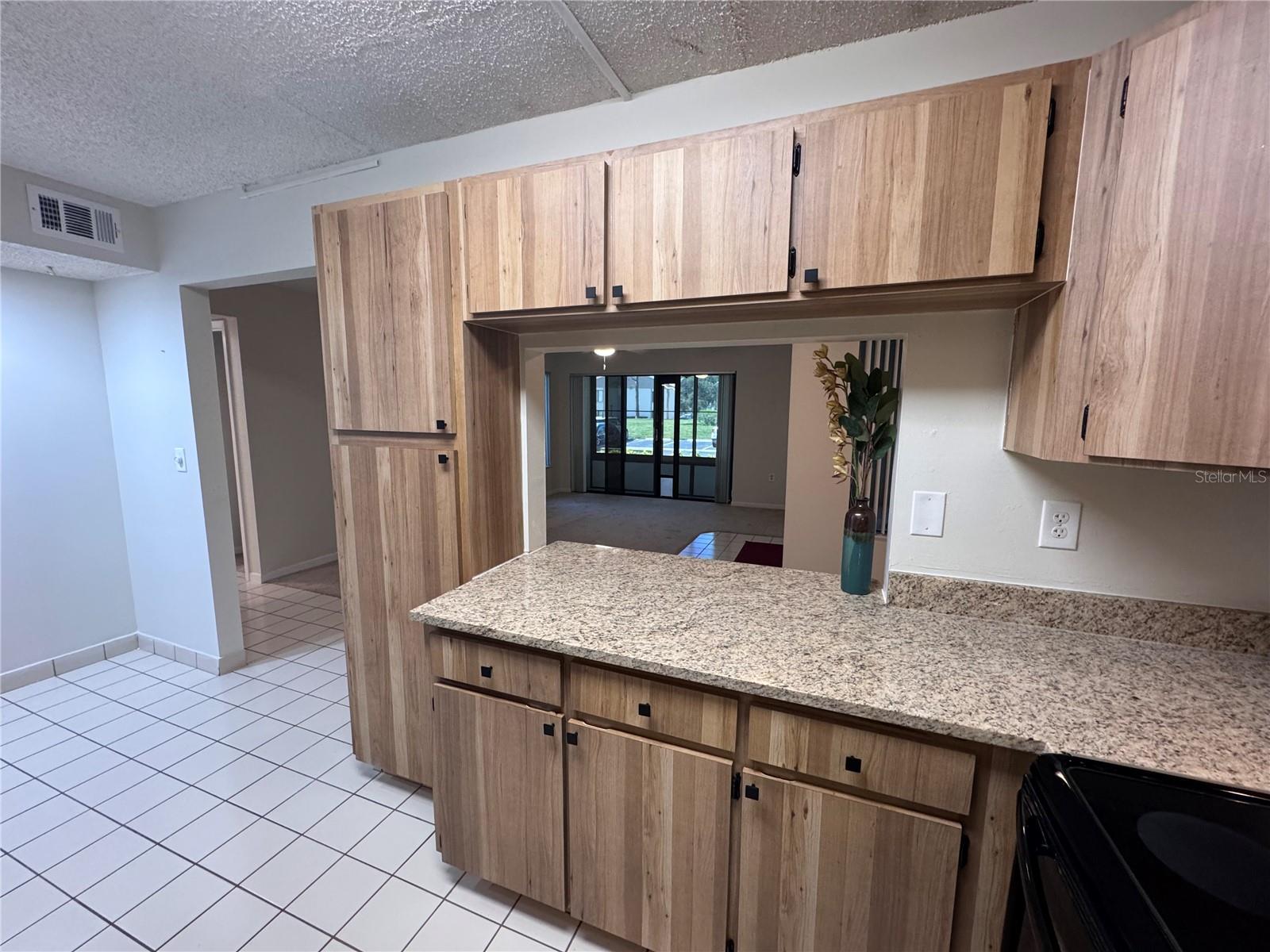 Image 17 of 33 For 2699 Pine Ridge Way E H1