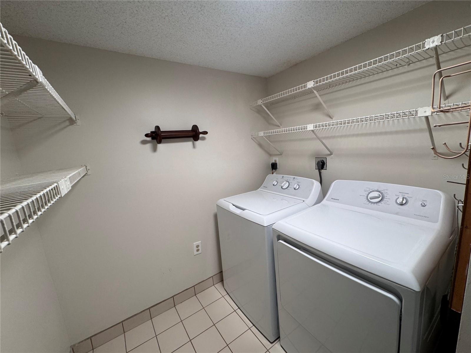 Image 20 of 33 For 2699 Pine Ridge Way E H1