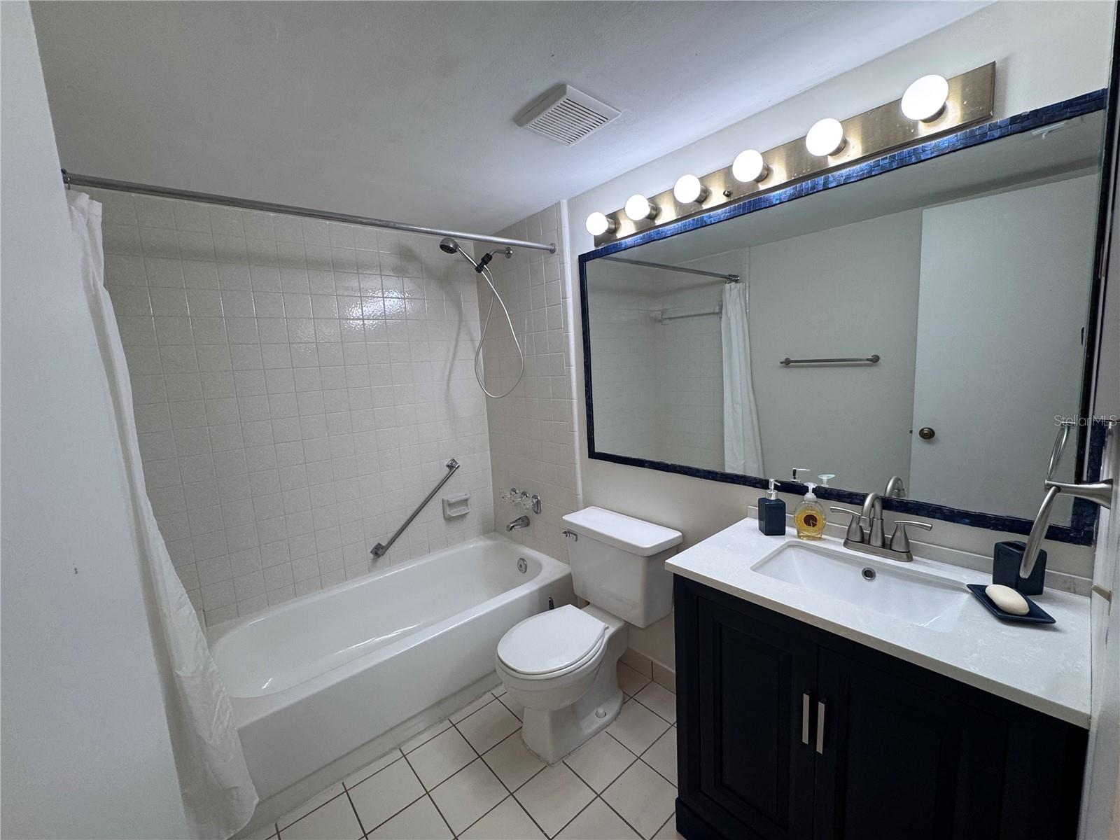 Image 23 of 33 For 2699 Pine Ridge Way E H1