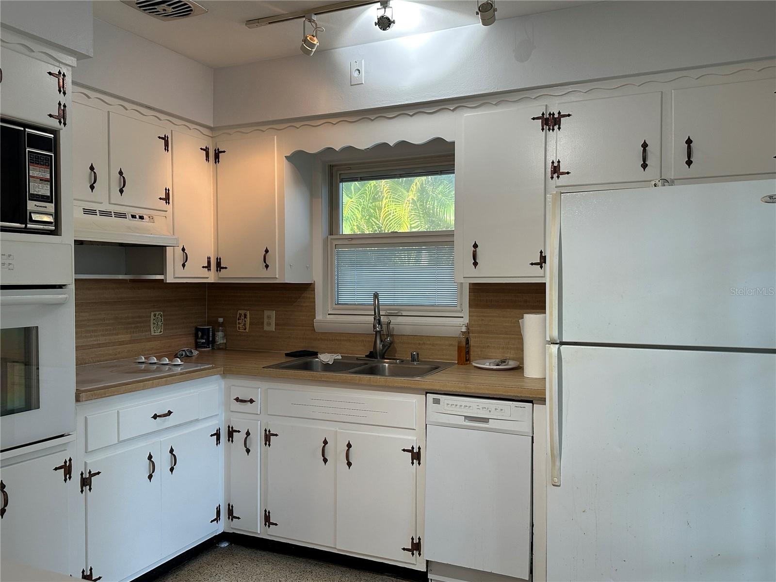 Image 12 of 20 For 8253 29th Avenue N