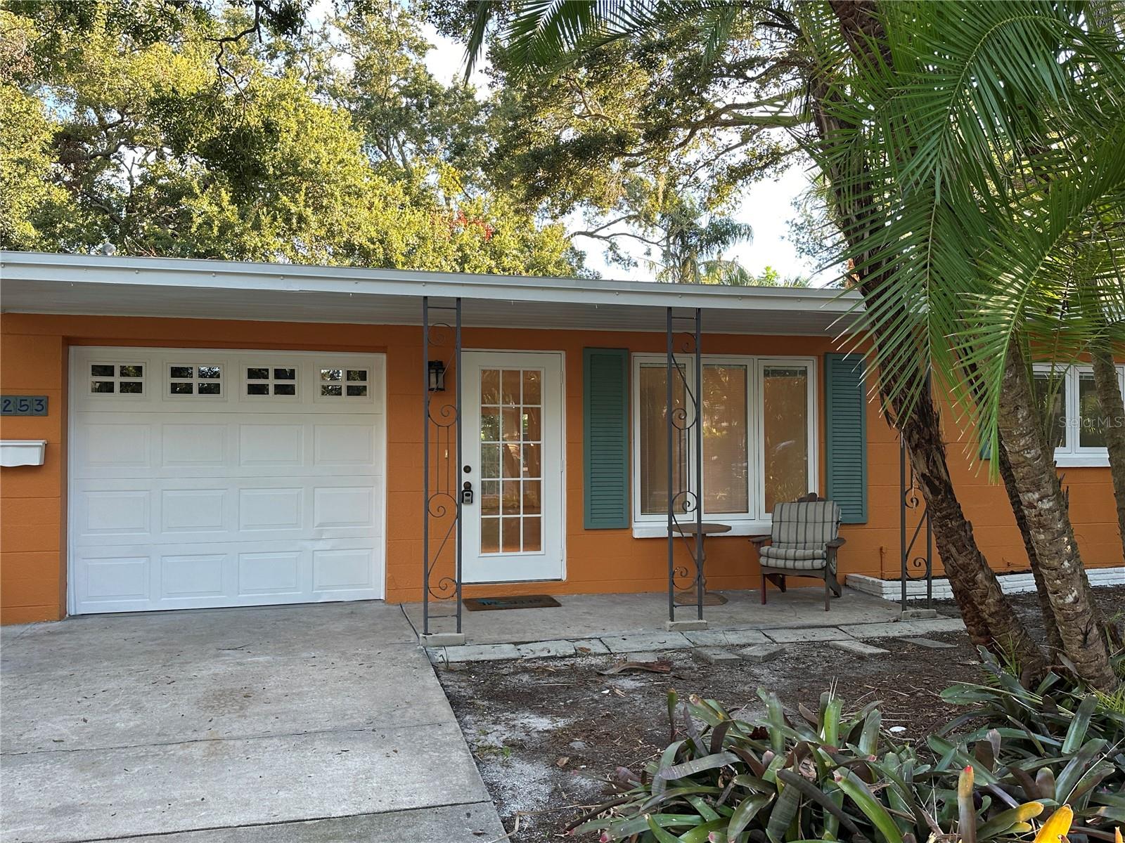 Image 4 of 20 For 8253 29th Avenue N