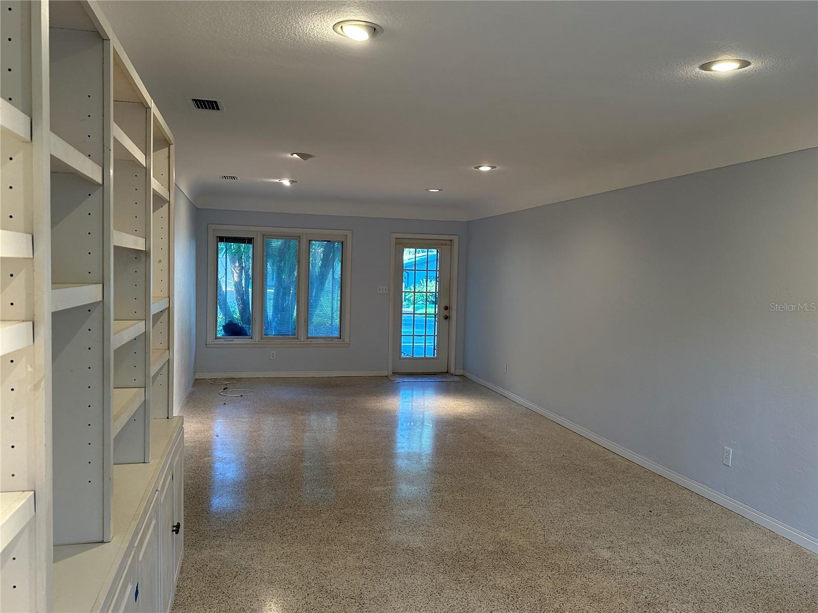 Image 9 of 20 For 8253 29th Avenue N
