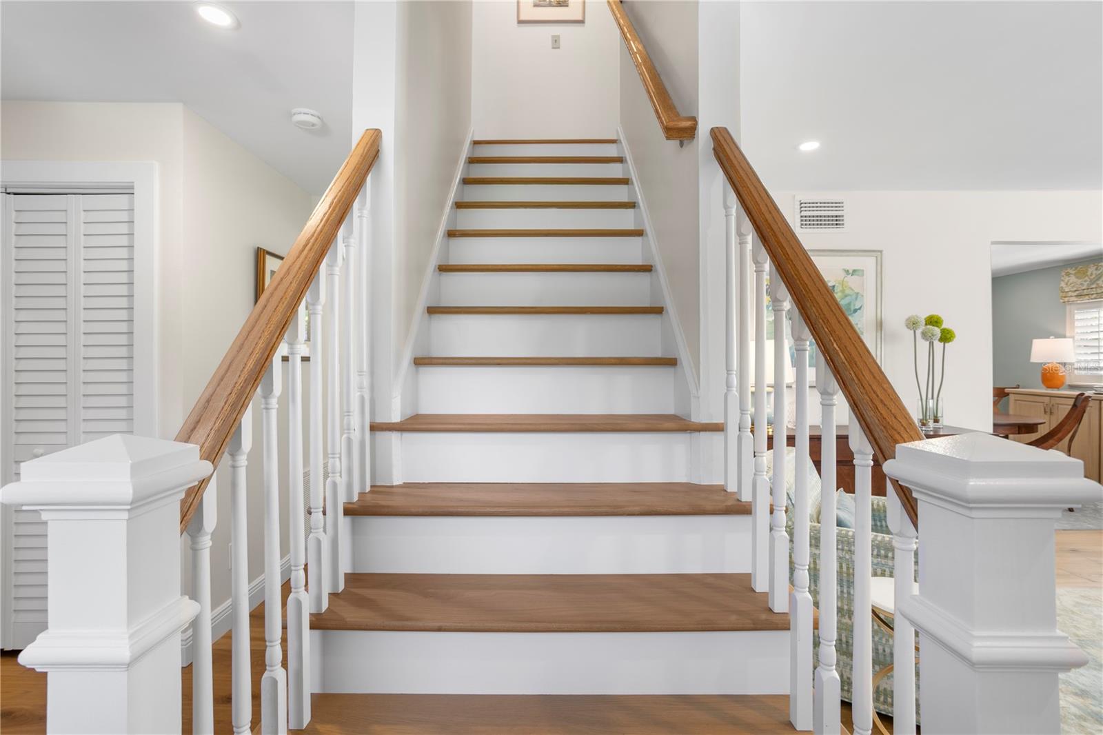 Listing photo id 22 for 4705 San Rafael Street