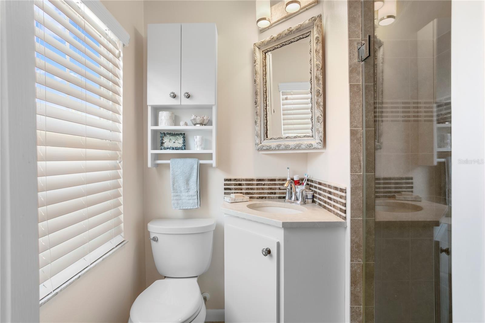 Listing photo id 30 for 4705 San Rafael Street