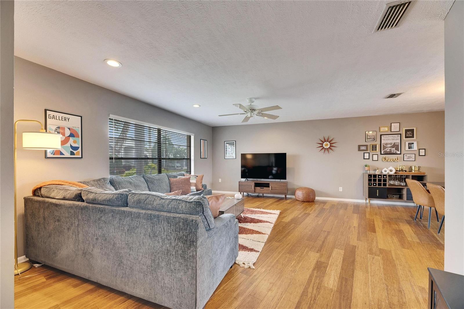 Image 10 of 70 For 811 Eagle Lane