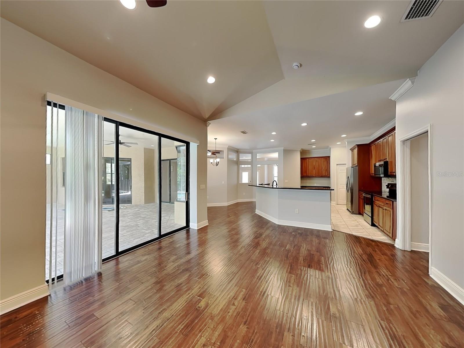 Image 4 of 23 For 2106 152nd Court E