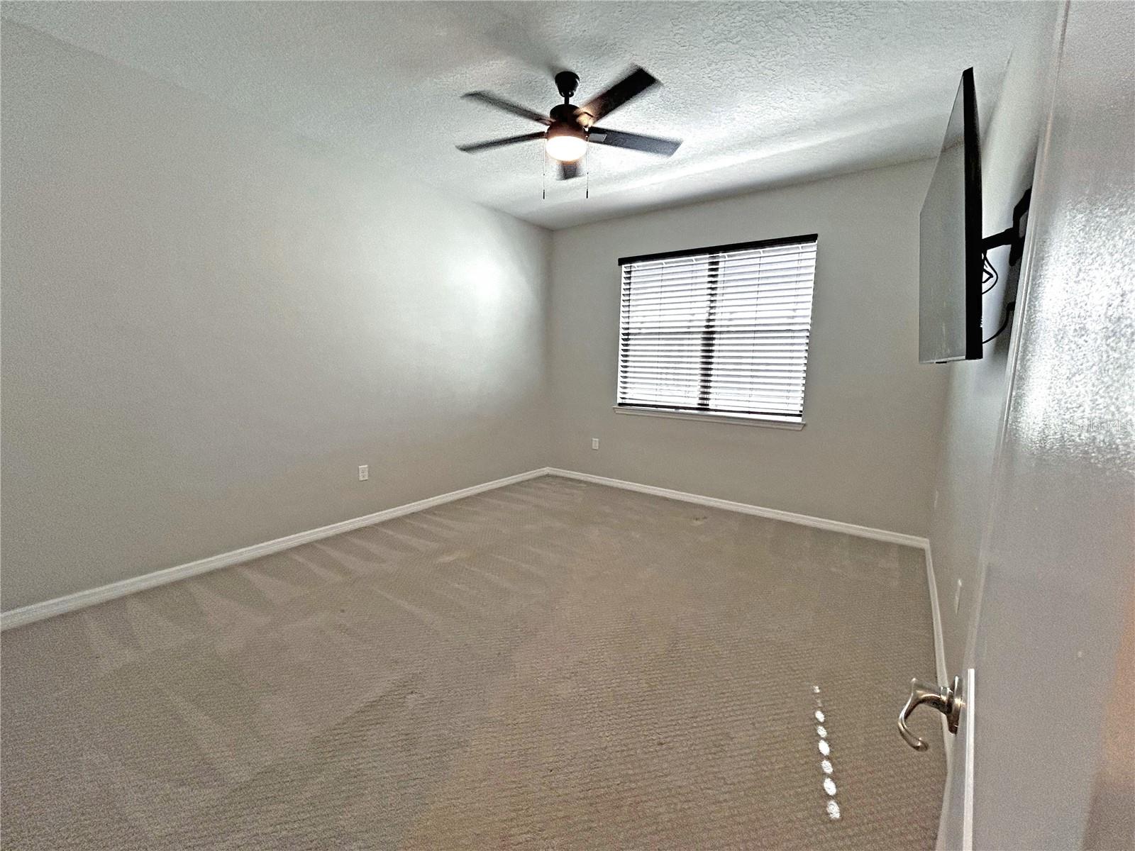 Image 13 of 27 For 6488 78th Court