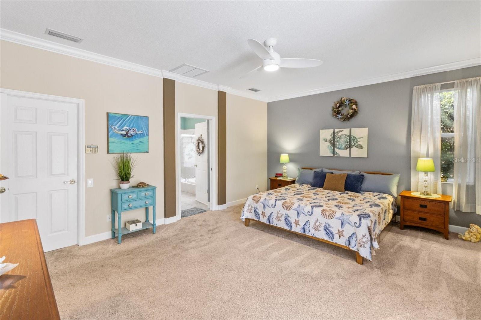 Image 18 of 47 For 30 Mayflower Court S