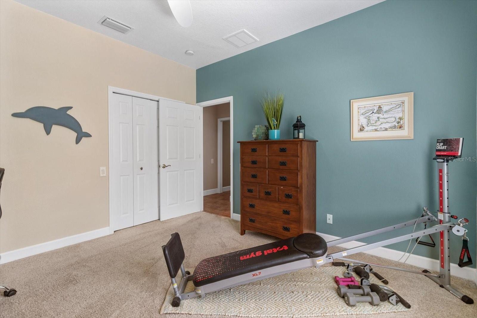 Image 23 of 47 For 30 Mayflower Court S