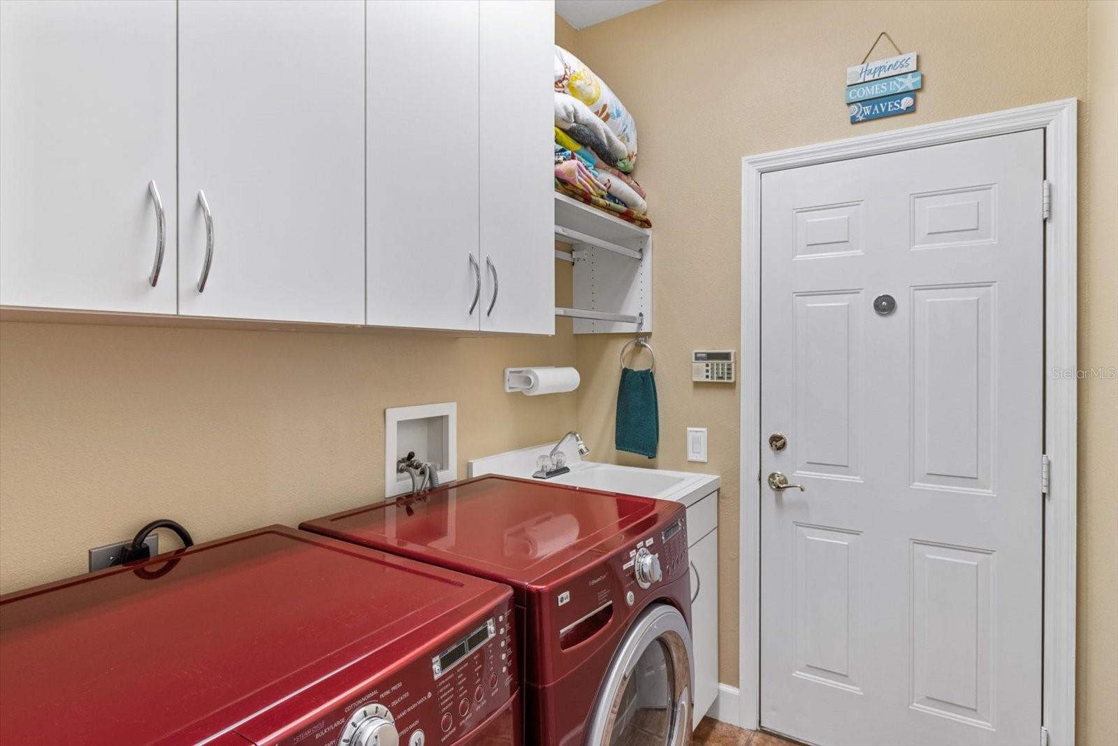 Image 26 of 47 For 30 Mayflower Court S
