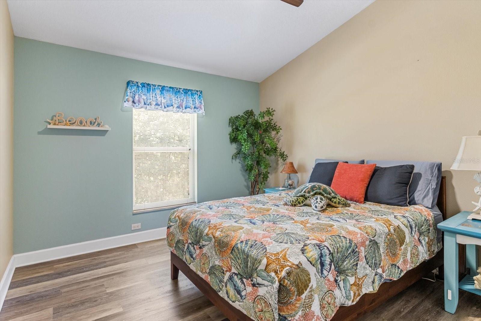 Image 29 of 47 For 30 Mayflower Court S