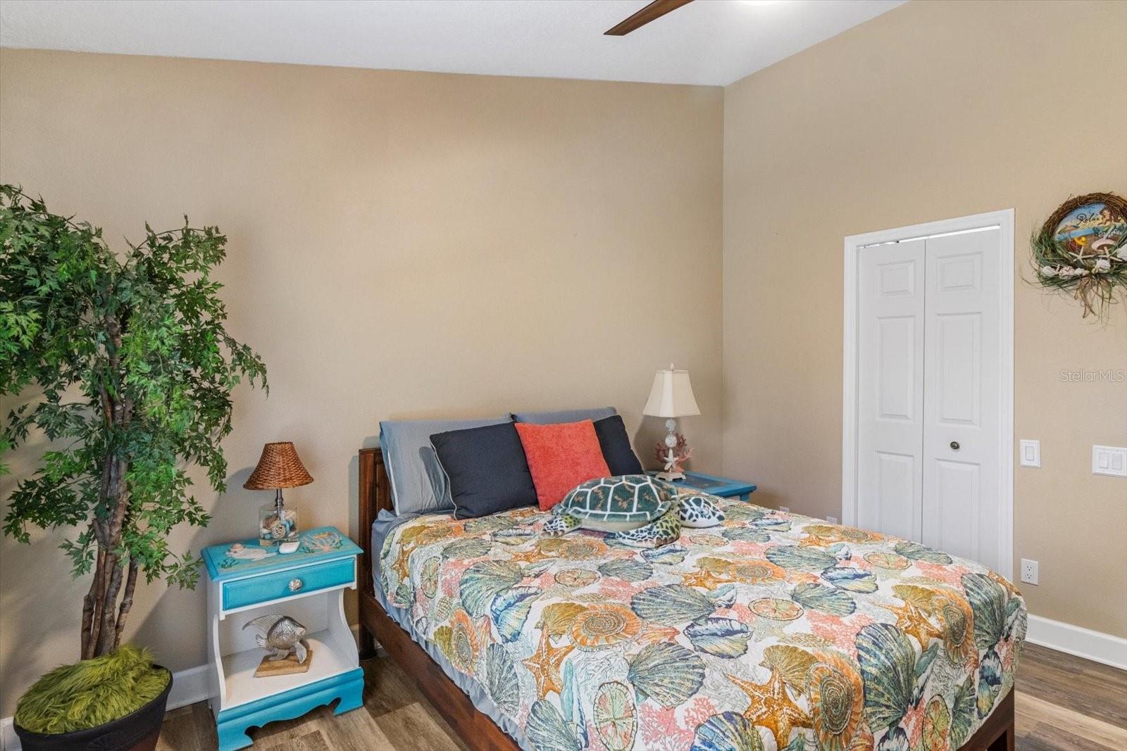 Image 30 of 47 For 30 Mayflower Court S