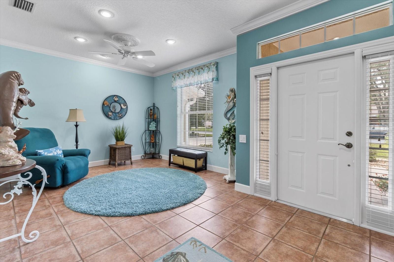 Image 4 of 47 For 30 Mayflower Court S