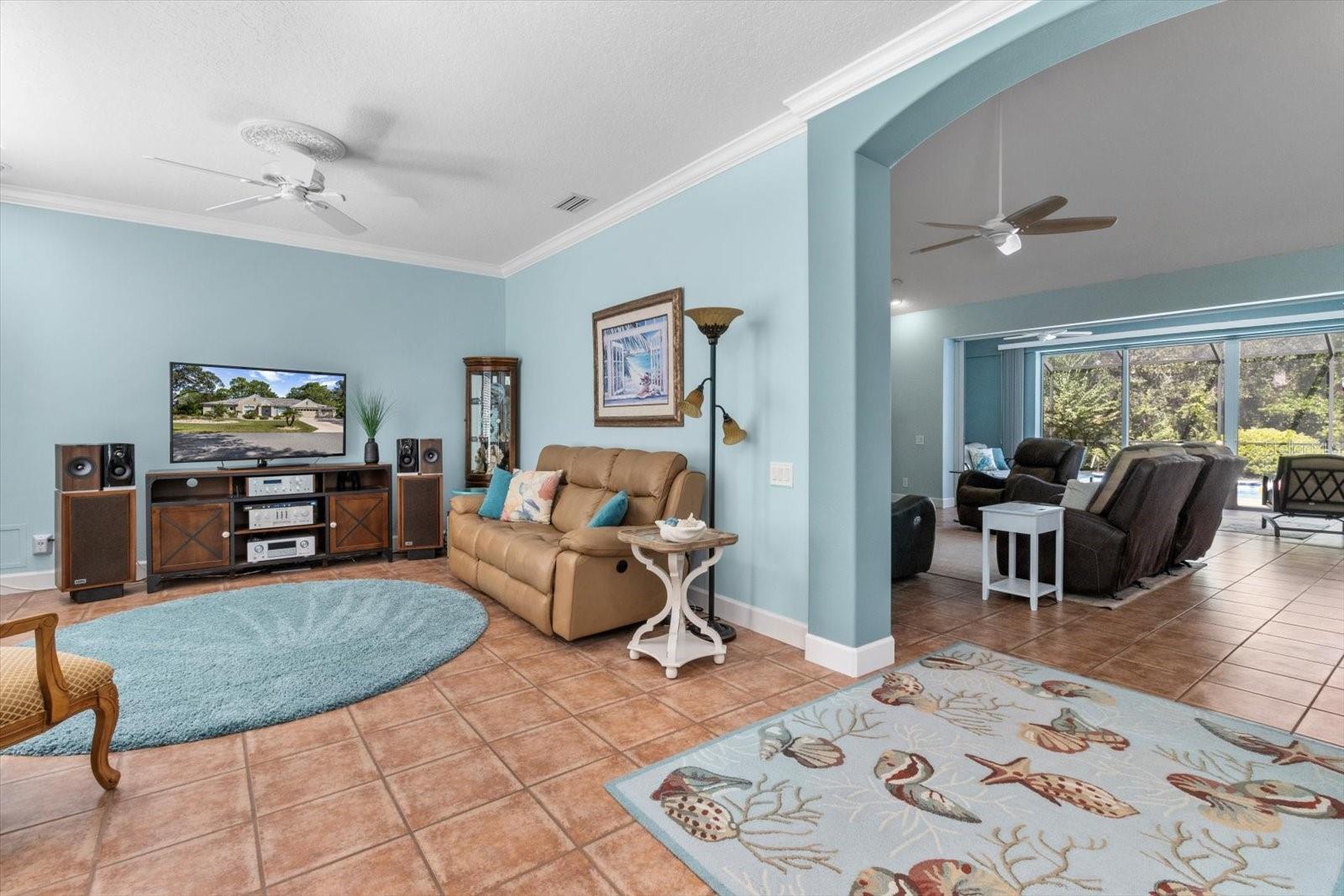 Image 6 of 47 For 30 Mayflower Court S