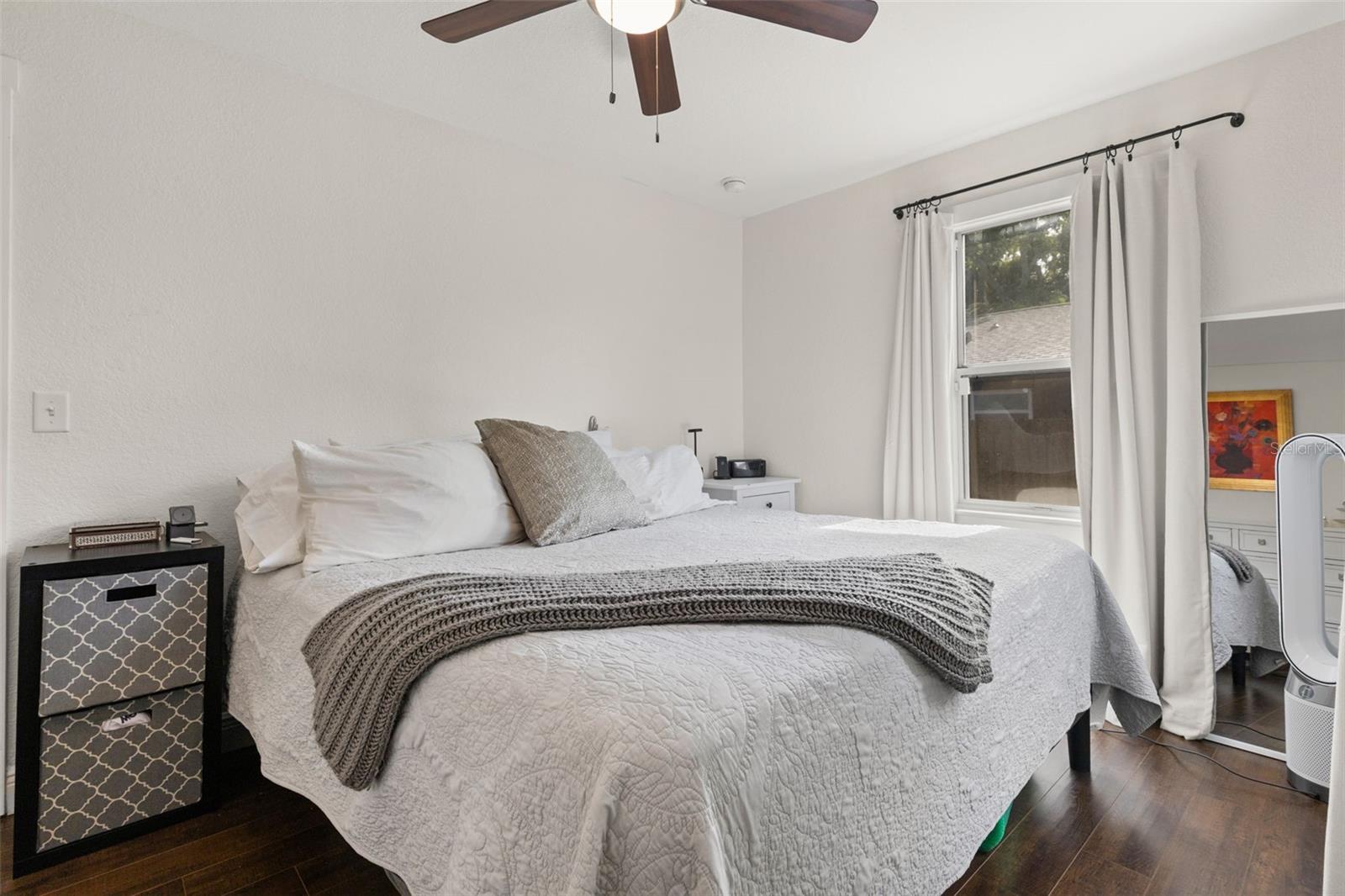 Image 21 of 31 For 469 38th Avenue N