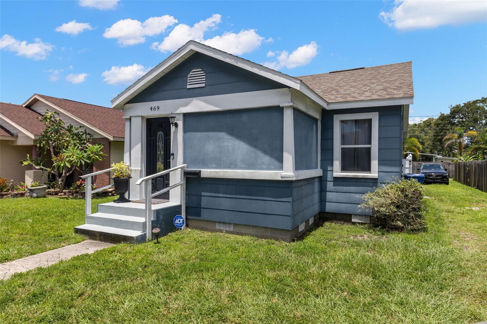 Image 3 of 31 For 469 38th Avenue N