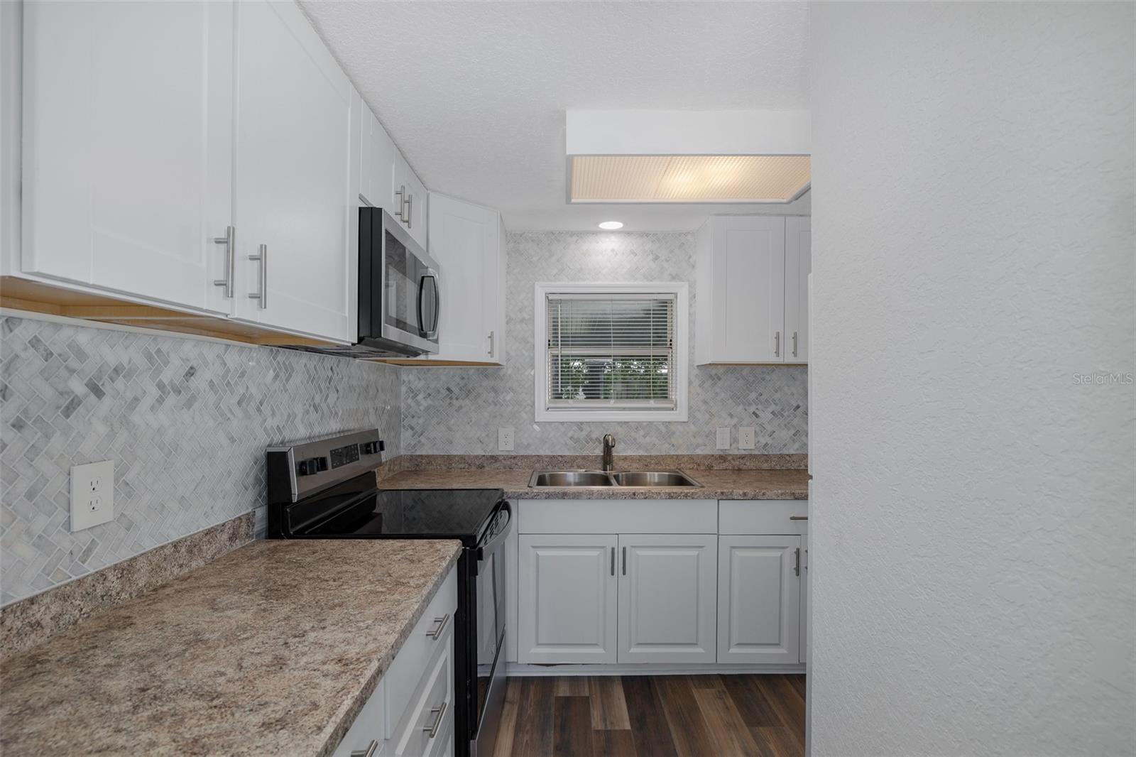 Image 10 of 55 For 7336 Brookridge Central Boulevard