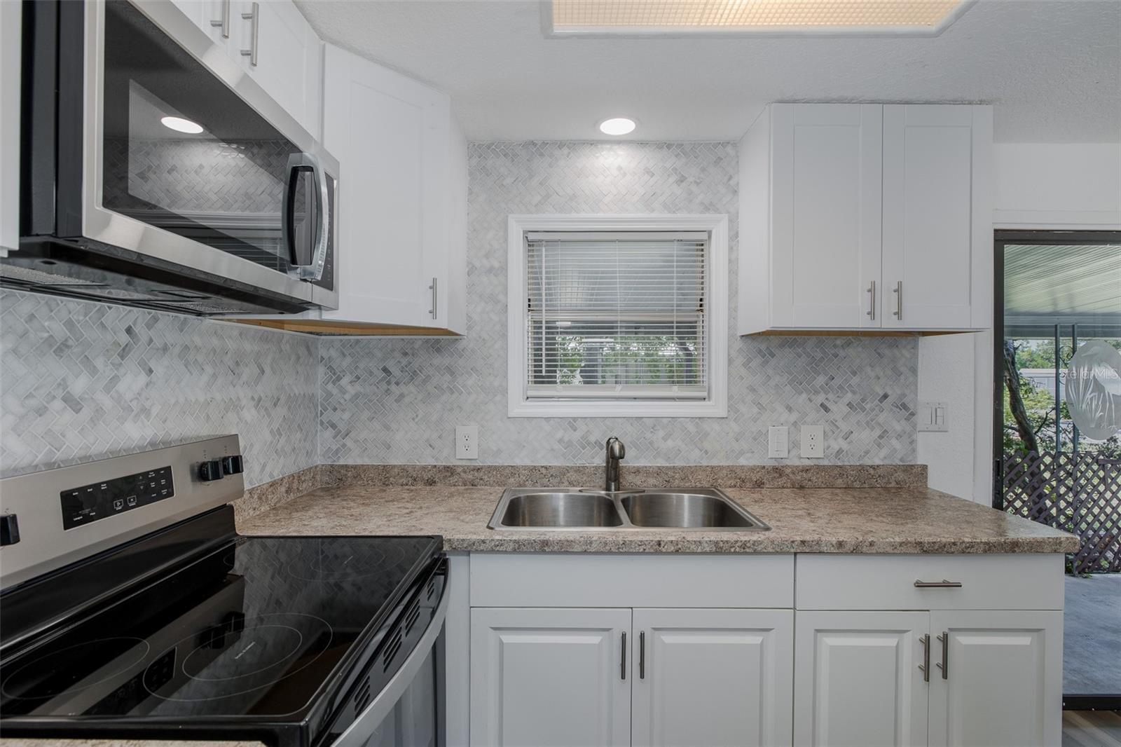 Image 9 of 55 For 7336 Brookridge Central Boulevard