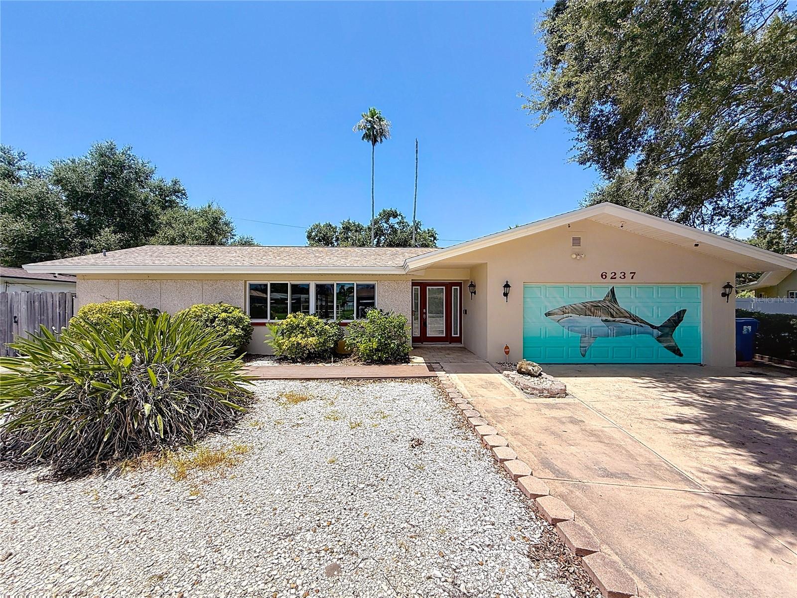 Image 11 of 100 For 6237 15th Street S