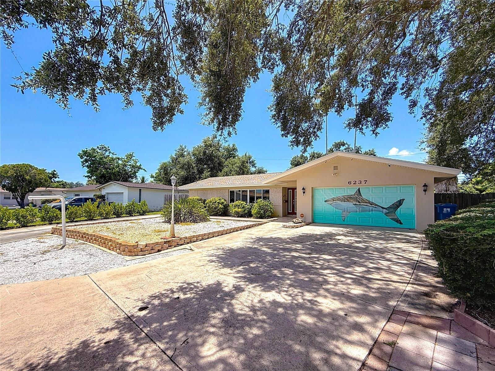 Image 12 of 100 For 6237 15th Street S