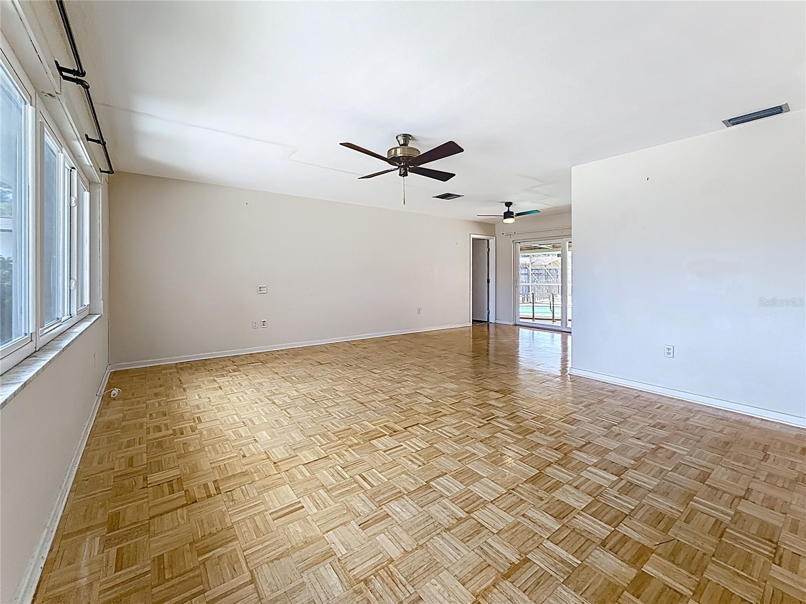 Image 19 of 100 For 6237 15th Street S