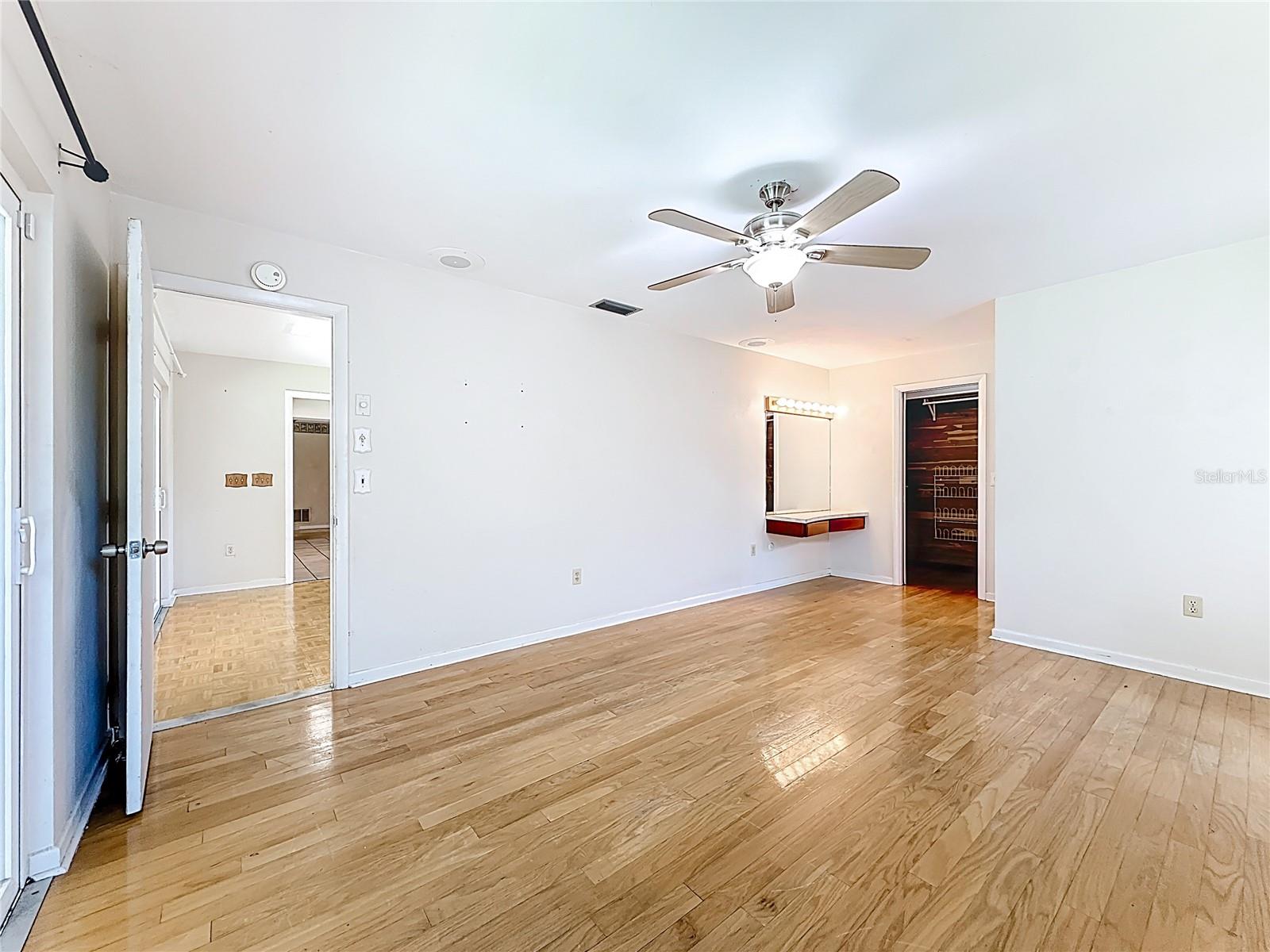 Image 57 of 100 For 6237 15th Street S