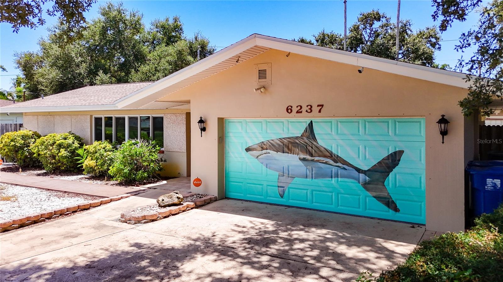 Image 6 of 100 For 6237 15th Street S
