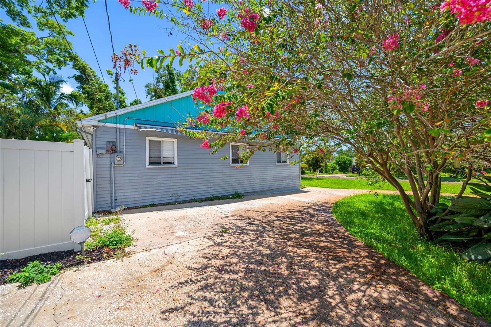 Image 17 of 30 For 2700 56th Street S