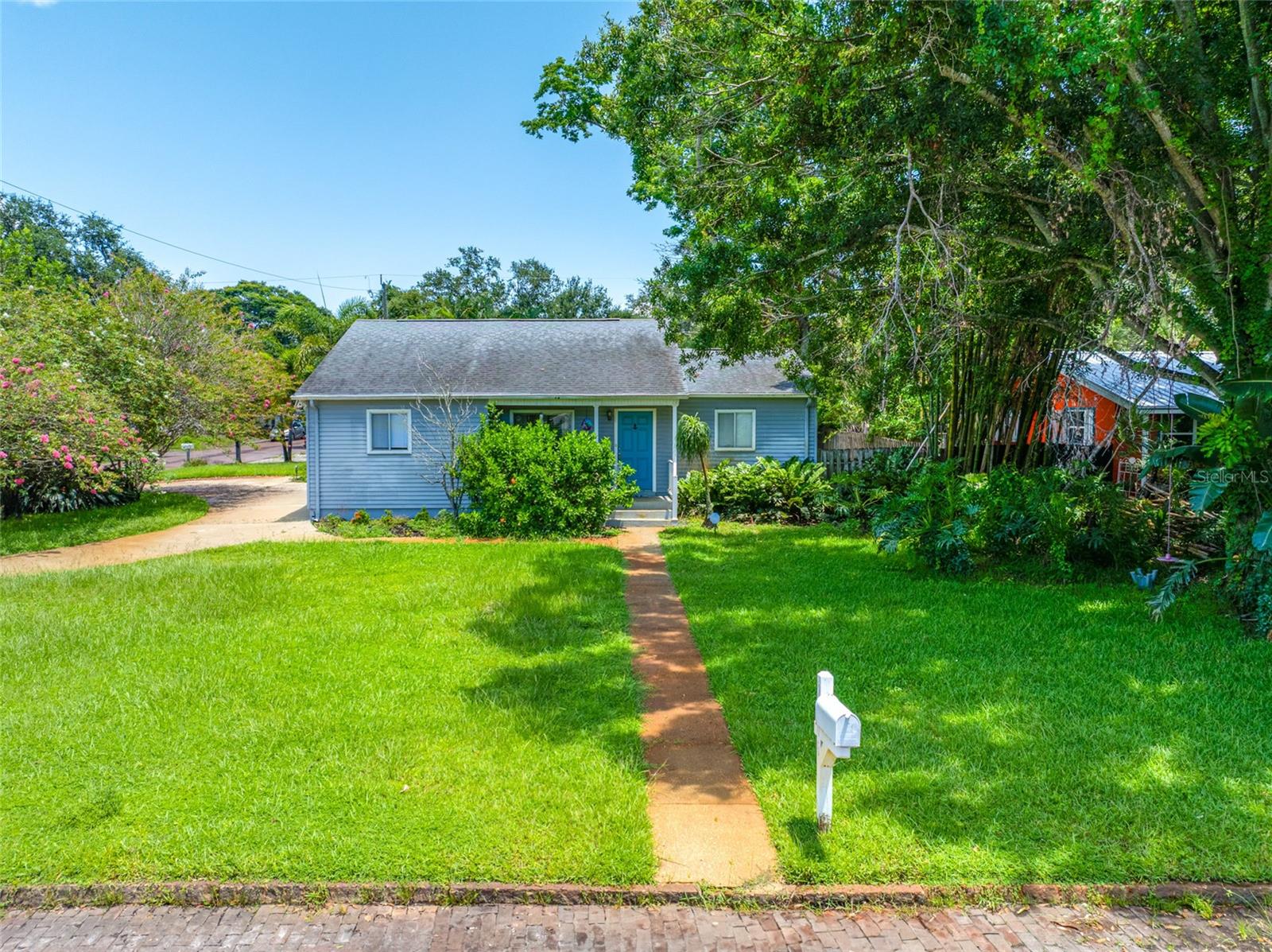 Image 23 of 30 For 2700 56th Street S